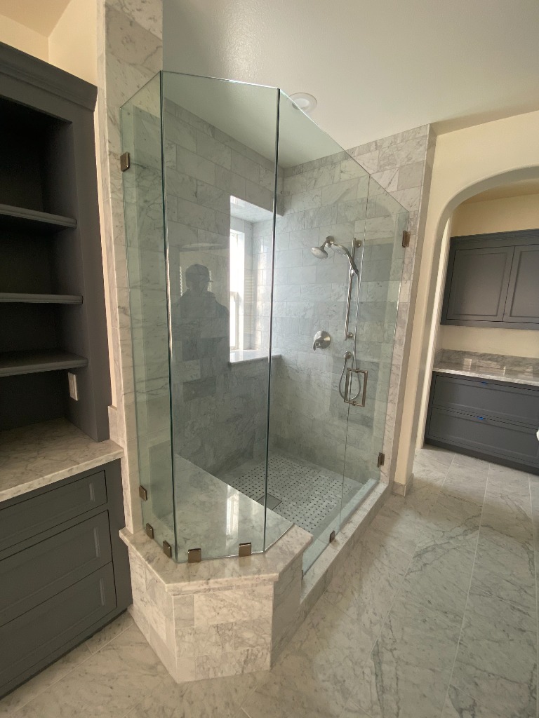 Luxury Frameless Glass Shower Enclosure